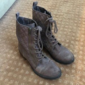 Mossimo boots
